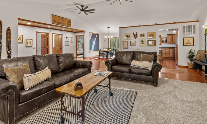 Jacksonport Cabaña | Exceptional ! Minutes from Jacksonport/Lake Mich Beach - Book Summer 2024 Now!