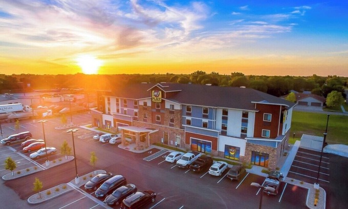 Aberdeen Hotel | Exceptional Room for Exploring Aberdeen w/ Pet Access