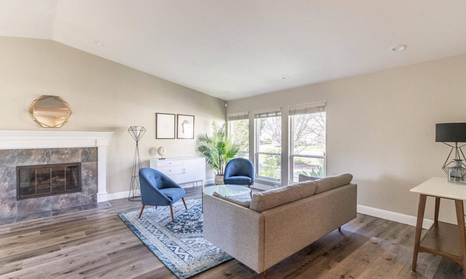 San Ramon Casa | Exceptional San Ramon 4BR w/ Patio & A/C, nr Park & Dining, by Blueground
