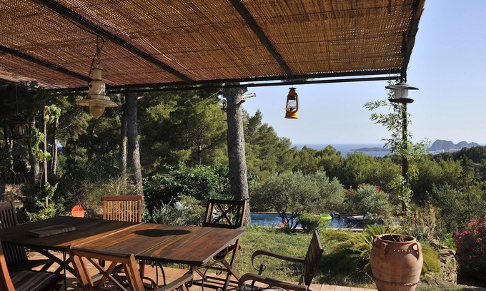 La Ciotat Villa | Entorno excepcional, muy hermosa vista al mar y colinas, sin vecinos, piscina