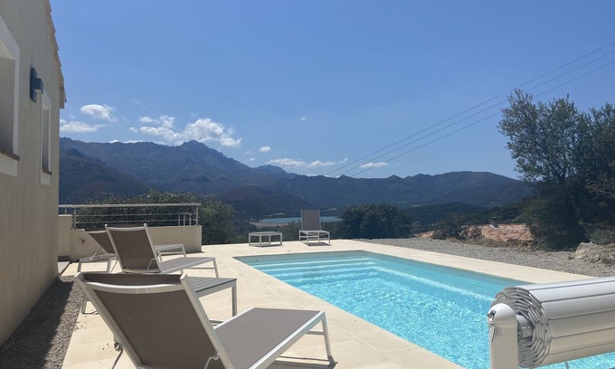 Monticello Villa | Vista excepcional, en Monticello, a 10 minutos de Ile Rousse, casa con aire acondicionado y piscina