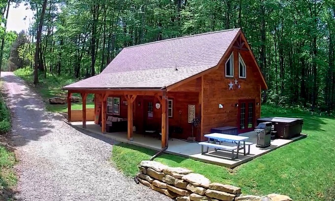Ohiopyle Cabina | Exceptionally Private Rustic Luxury Cabin adjacent to 16,000 acres of Gamelands