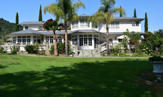 Los Gatos Villa | Exceptionally private in Saratoga’s Upscale area.
