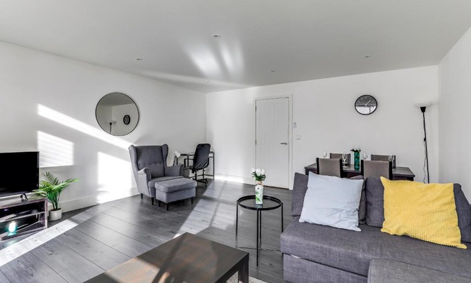 Canterbury Apartamento | Exceptionally Spacious Central Canterbury Home