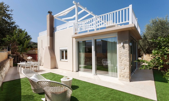 Gerani Villa | Excesio Villa,Near beach, tavern,Rethymno