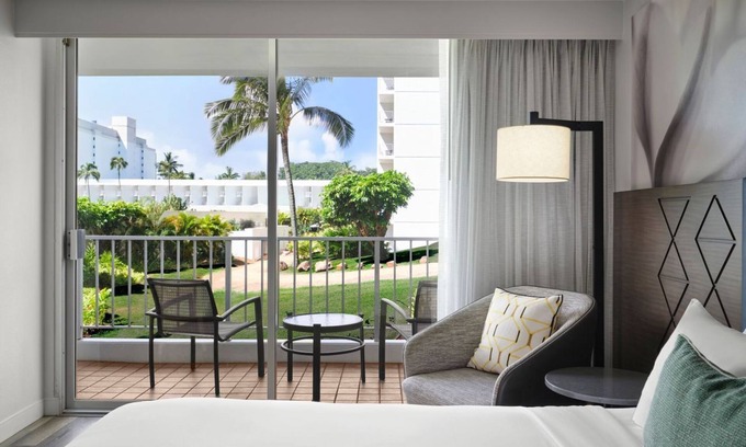 Lihue Hotel | Exciting Water Adventures! Beachfront Resort! W/ Pool Access & Airport Shuttle!