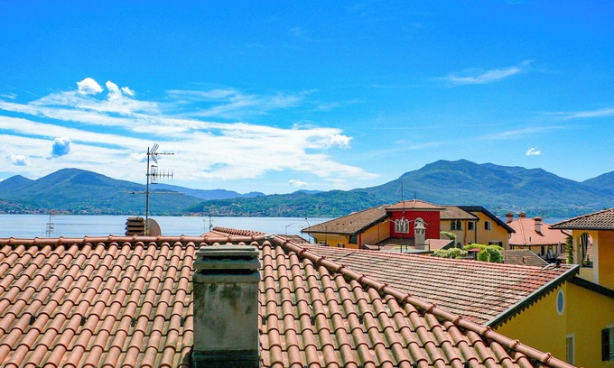 Cannero Riviera Apartamento | Exclusivo apartamento de 2 habitaciones en un lugar tranquilo y soleado en el corazón de Cannero
