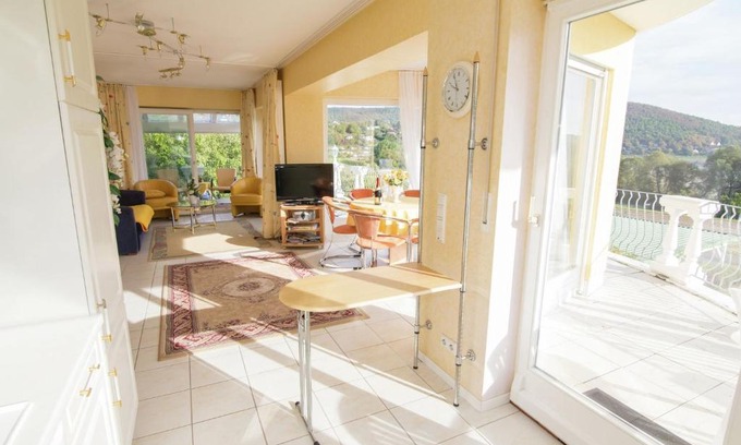 Scheid Apartamento | Exclusive apartment with large balcony and lake view directly on to the Edersee