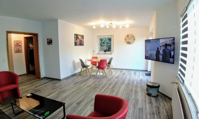 Einbeck Casa | ¡EXCLUSIVO apartamento con terraza y jardín en Einbeck, centro! NUEVO !!