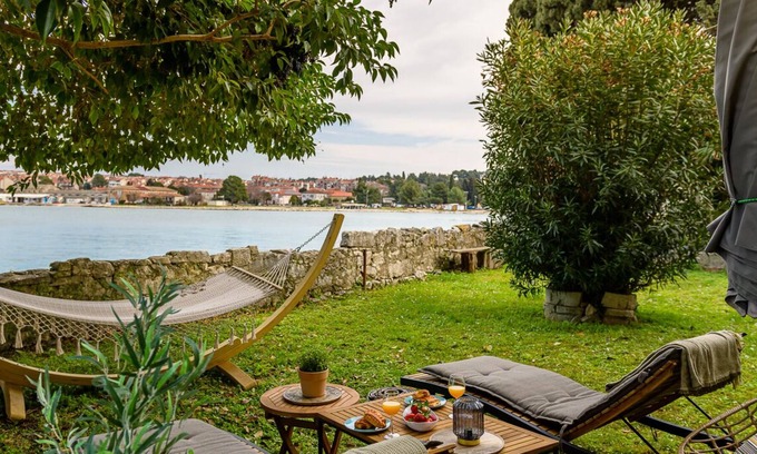 City Center Apartamento | Exclusive Bacchus apartment in old town Porec with garden by the sea