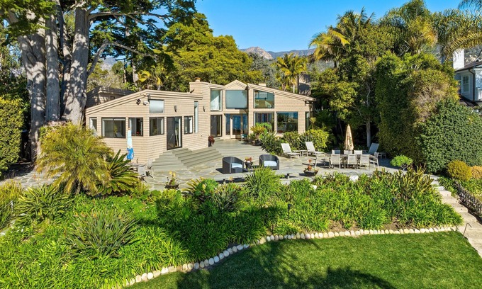Padaro Lane Casa | Exclusive Beachfront Compound