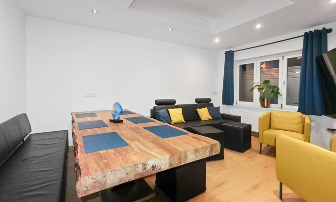 Friedrichstadt Casa | Exclusive bungalow! 4 rooms, 8 pers., 2 parking spaces