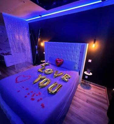 Saint-Gervais-la-Foret Apartamento | Exclusive Room BLOIS - Love Room