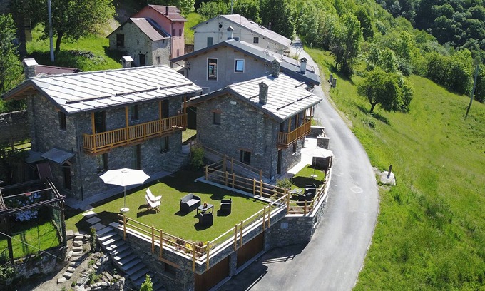 Roburent Chalet De Esquí | Vacaciones exclusivas Chalets Mongioie, Val Corsaglia - Cuneo.
