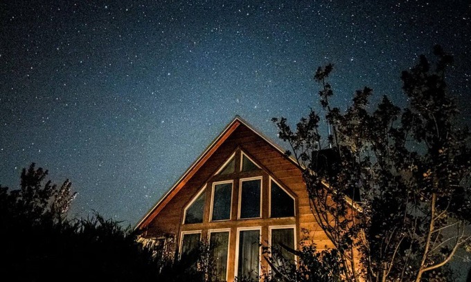 West Shore Cabina | Exclusive Lake Perry Cabin Retreat