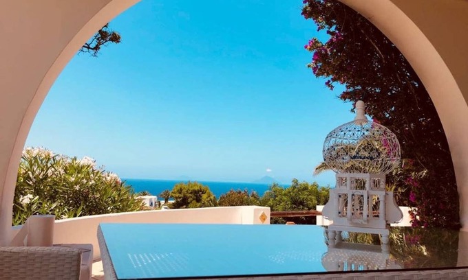 Vulcano Porto Villa | Exclusiva casa de Lentia