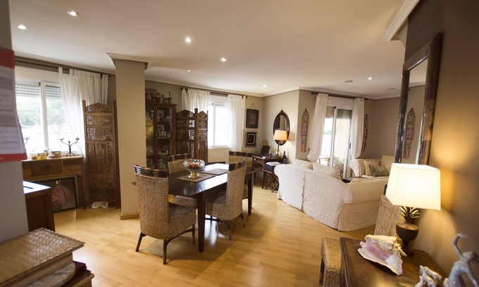 La Marina Apartamento | EXCLUSIVO APARTAMENTO DE LUJO DE 5 estrellas, 170 m2, AMPLIO ATICO Y SUITES DE 2 DORMITORIOS