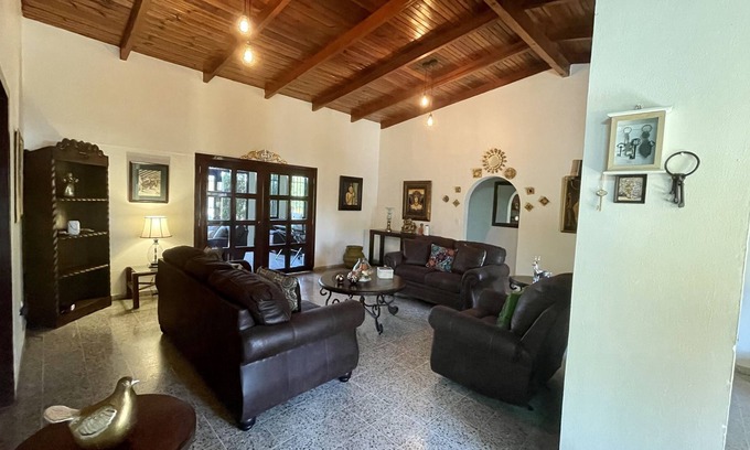 Colonia El Naranjal Casa | Exclusive Luxury Naranjal Villa