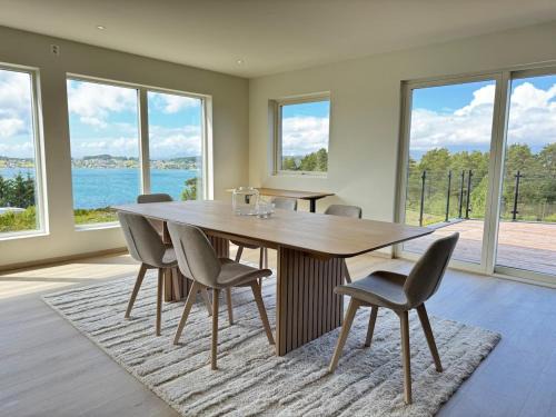 Kvinnherad Apartamento | Exclusive penthouse apartment near the sea and nature - Sæbøvik
