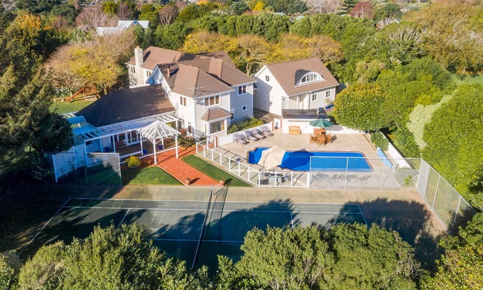 Waikanae Villa | Retiro de lujo en la costa de Kapiti (autoservicio / autoservicio