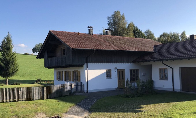 Lam Casa | Great vacation home with sauna and wood-fired outdoor bathtub!