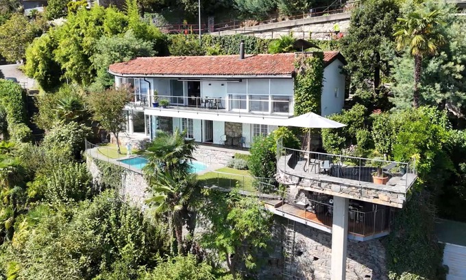 Ronco sopra Ascona Casa | Exclusive Villa Paradiso with Heated Pool, Sauna and Stunning Lake Views
