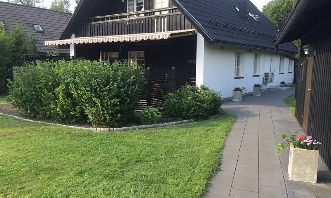 Taby Municipality Villa | Villa de lujo cerca de Estocolmo - la ciudad en el día, barbacoa en el jardín por la noche