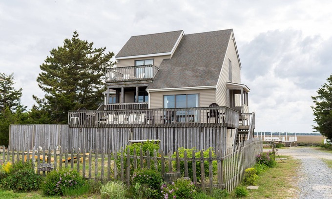 Broadkill Beach Casa | ¡CERCA DE REHOBOTH, LEWES Y FREDERICA! CAMINO PRIVADO DE PLAYA, RAMPA Y BARCO DE CEMENTO