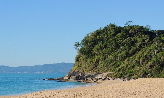 Ilhota Casa | Exclusivo Frente Mar na Praia Grossa - Itapema- SC