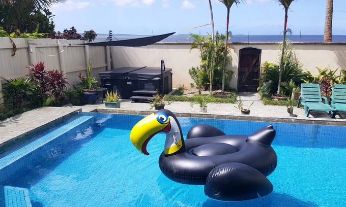 Suva Casa | EXCUTIVE BEACHFRONT Spa Pool 3x Bedroom Ensuite Residence HOUSE