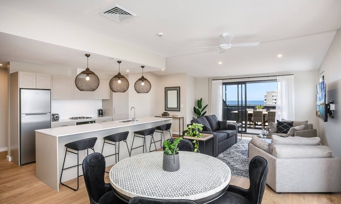 Manly Apartamento | Executive 2 bedroom 2 bath apartment - expansive water/district views Manly