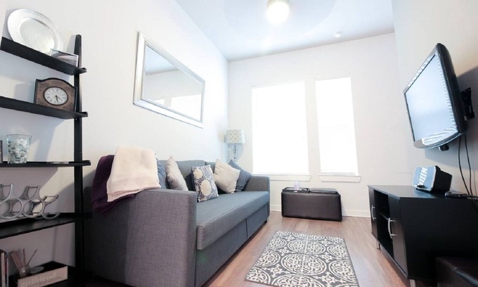 Barton Heights Condominio | Pasos del condominio ejecutivo del centro