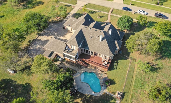 Cedar Hill Villa | ★Executive Lakeside Estate★ Pool, Home w/o Appt