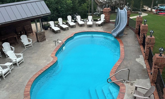 Bracey Casa | Lake Gaston Executive Mansion Luxury duerme 40