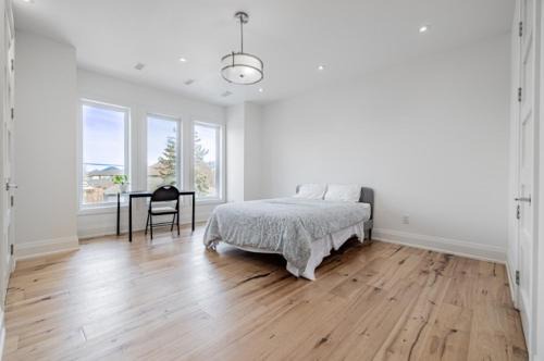 Lawrence Heights Casa | Executive Room in Toronto next to Yorkdale shopping centre