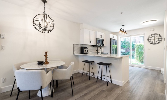 Langley Casa | Executive townhome in downtown Langley