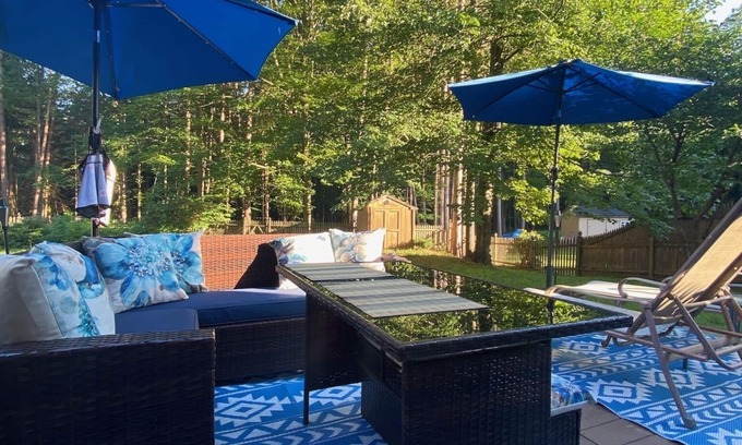 Malta Casa | Executive Townhouse located close to Saratoga Lake, Available Sept 1-Dec 31.