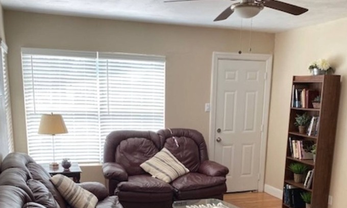 Shearer Hills - Ridgeview Casa | exelente casa completa a 5 min del aeropuerto y north star mall