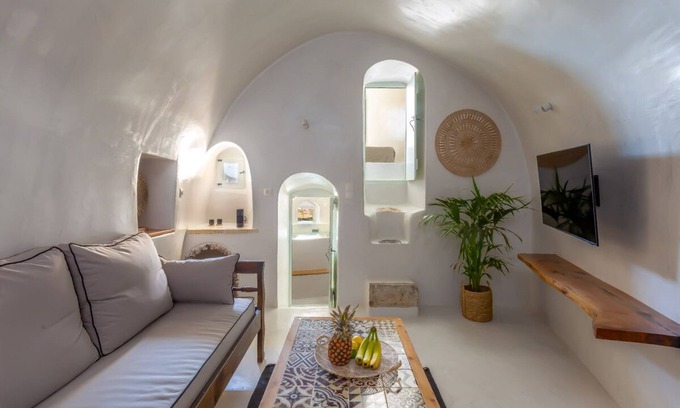 Emporio Casa | Exi Castle Suites