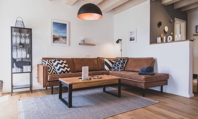 Upleward Apartamento | Exklusive Maisonette Ferienwohnung "aafke" im Gulfhof mit Sauna und Wunderschönen Obstgarten -