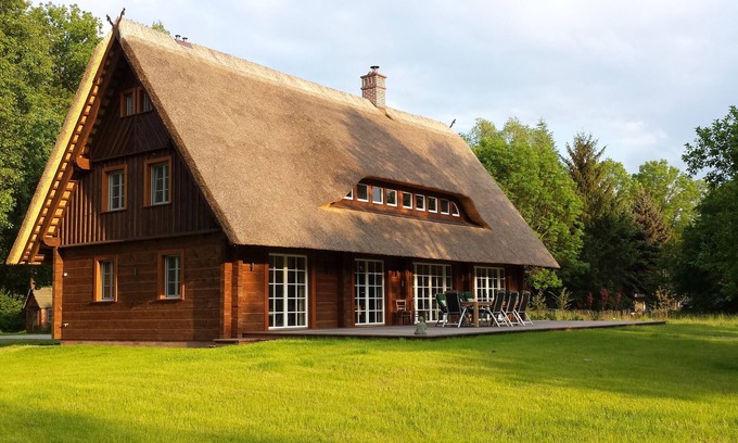 Kolonie Casa | Exklusive Woodhouse