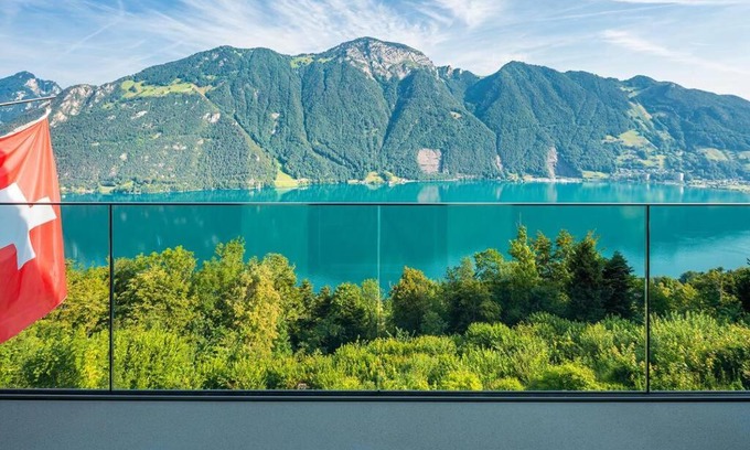 Ruetli Casa | Exklusives Chalet mit traumhafter See- und Bergsicht