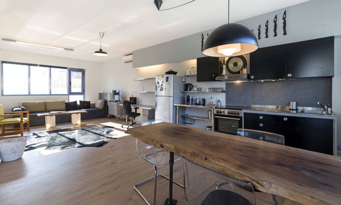 Kerameikos Apartamento | Exotic Athens Loft in Downtown - Gazi