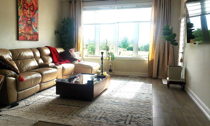 Niagara Falls Casa | Exotic Modern Bungalow |Sunset Views |Scenic Niagara