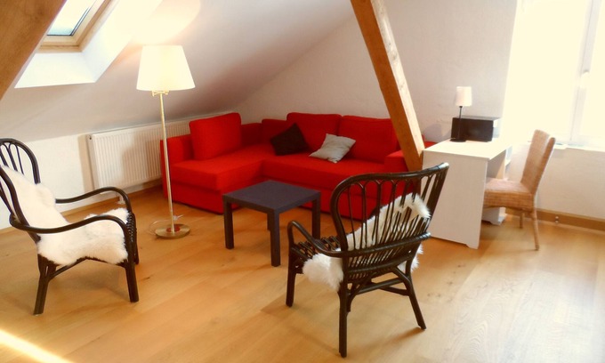Au am Inn Apartamento | Amplia cocina moderna y ampliada, totalmente equipada y gran salón