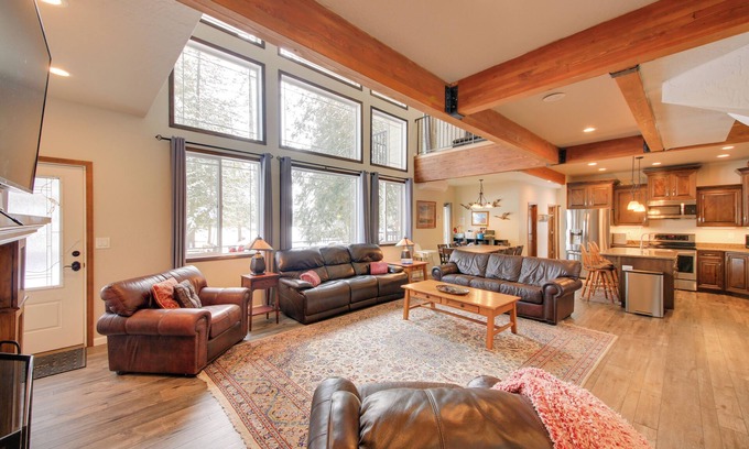 Sagle Casa | Expansive Group Lake House w/ Private Hot Tub!