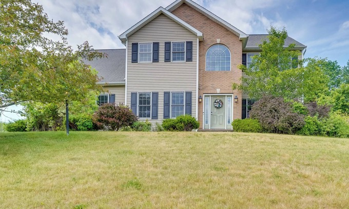 East Greenbush Casa | Expansive Upstate Home w/ Home Theater!