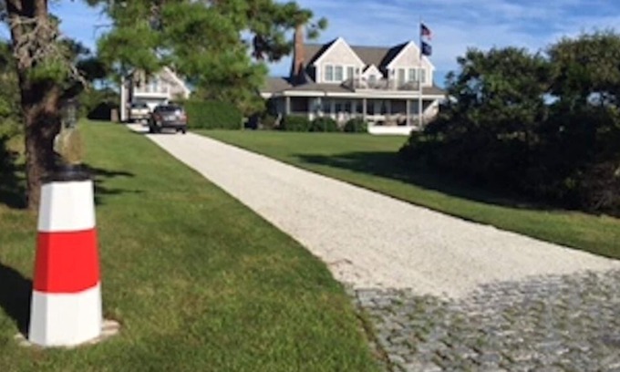Tom Nevers Casa | Expansive Views! House , Sleeps 9 short walk to the beach.