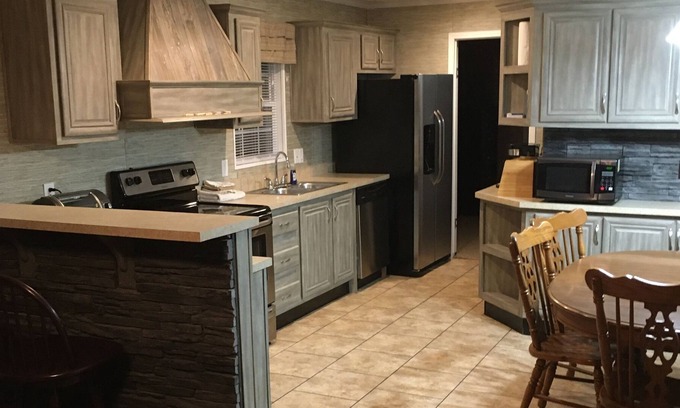 Florien Casa | Experience all Pleasure Point has to offer in South Toledo Bend!