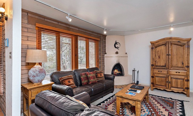 Northeast Santa Fe Hotel | Experience Authentic Santa Fe Living - Walk to Historic Downtown, Kiva Fireplace